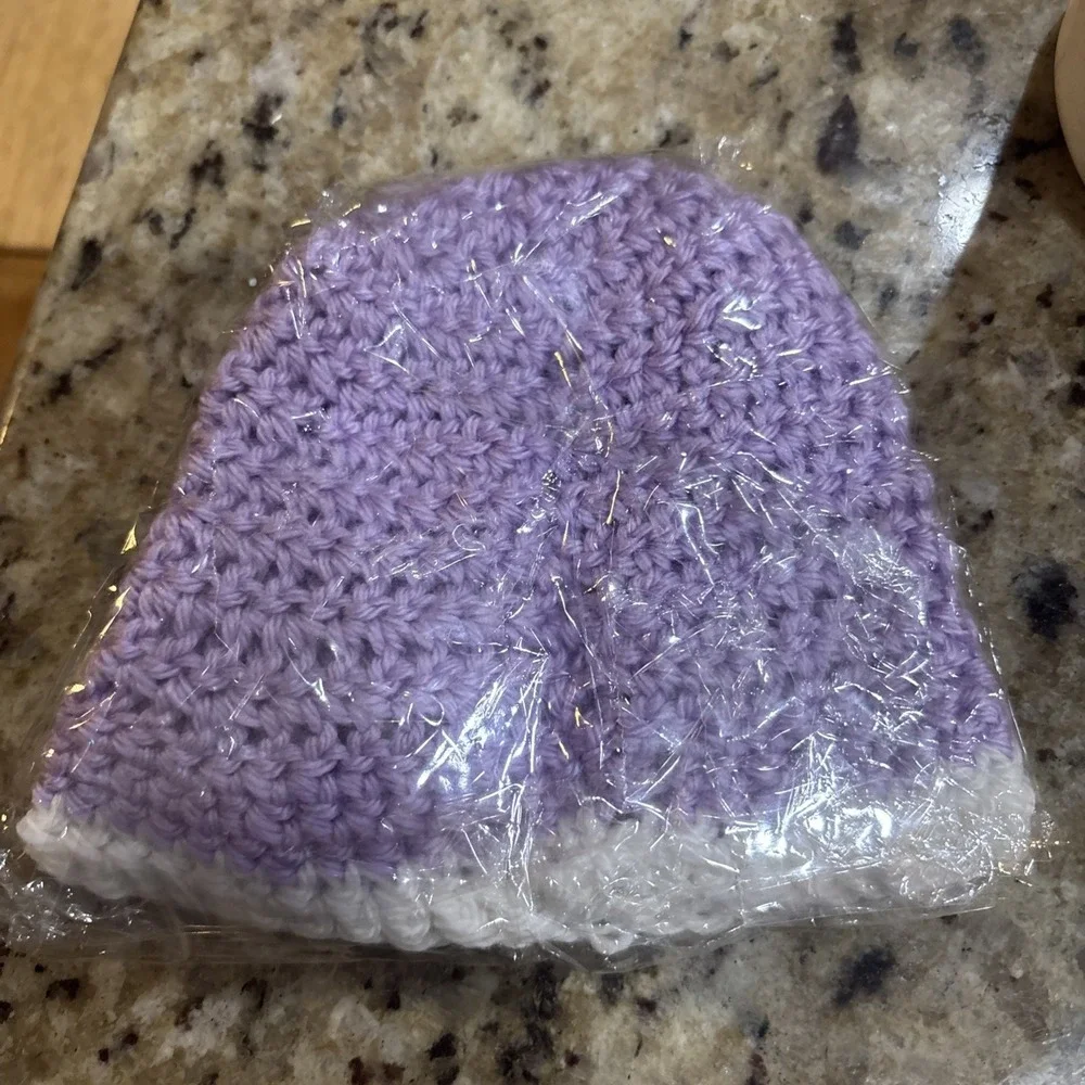 Carters Sleeper Size 3 Months (9-12.5lb) - NWOT With Matching Handmade Hat